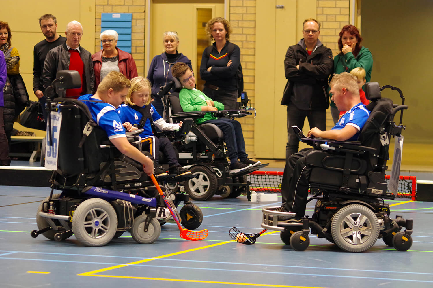 Maik, Tom, Fauvé en Wout aan begin 1e wedstrijd